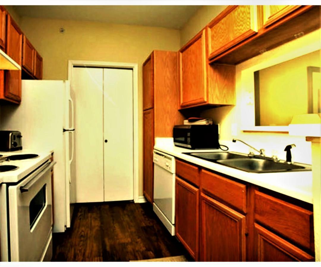 The Reside Fully Furnished Condos - Medical Stays Welcome Houston Exteriör bild